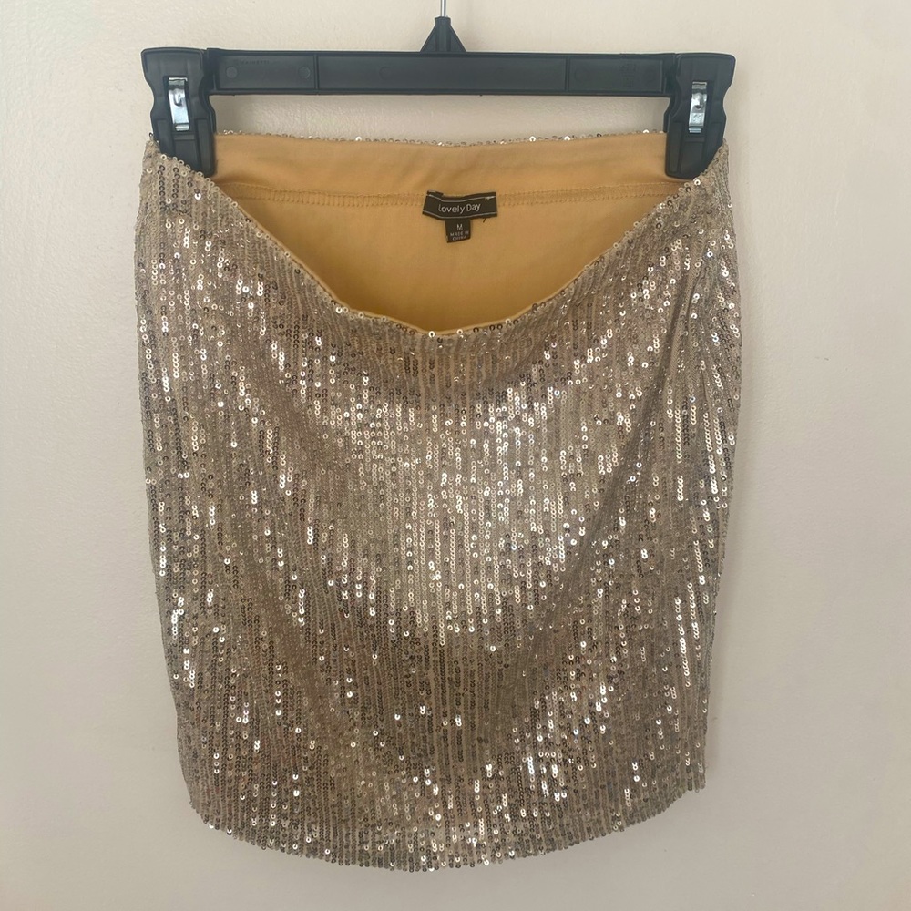 Lovely Day Sequence Mini Skirt Size M
